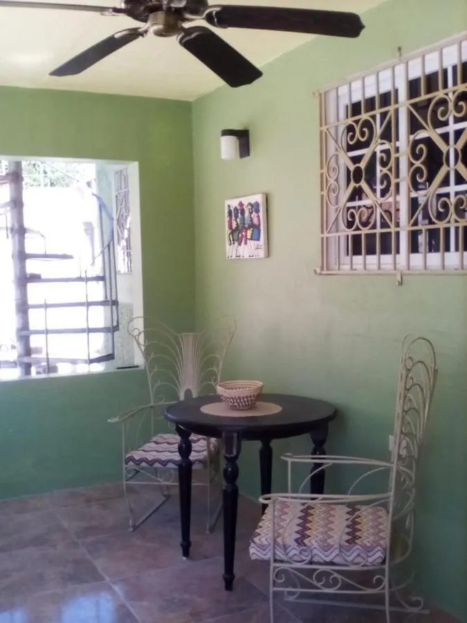 Guest house The Stoney Gate Cottages Negril